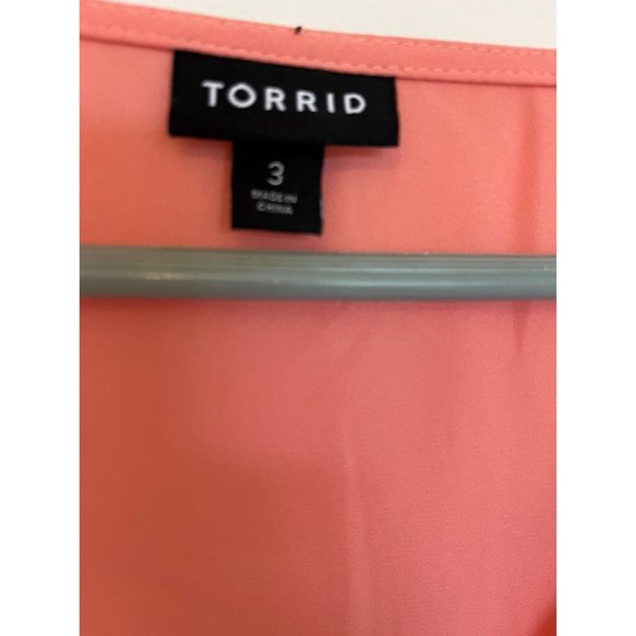 Torrid Flowy Pink Peplum  Polyester Top- Size 3 - Picture 2 of 9